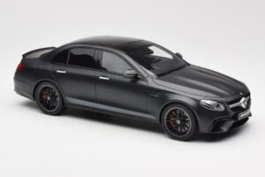 Mercedes AMG E63 S W213 Edition 1 Night Must GT Spirit 1:18 B66963111 Vaik - pilt 4/6