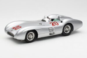 Mercedes W196 Streamliner #20 K. Kling French GP 1954 CMC 1:18 M-128B Metall