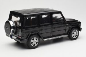 Mercedes G 500 W463 Must Dealer Edition AUTOart 1:18 B66962143 Metall - pilt 3/8