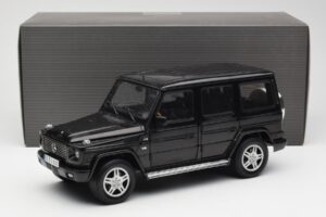 Mercedes G 500 W463 Must Dealer Edition AUTOart 1:18 B66962143 Metall - pilt 8/8