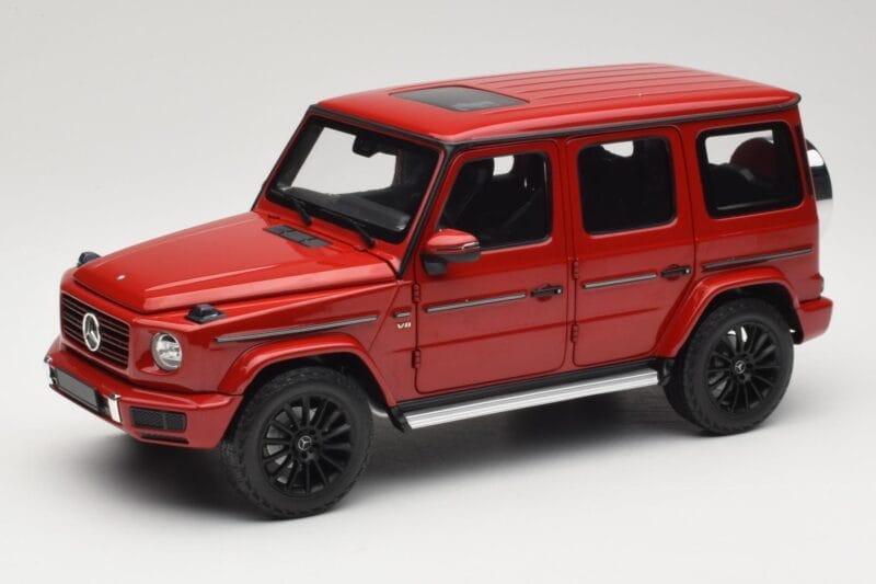 Mercedes G 500 W463 Punane Minichamps 1:18 110037101 Metall