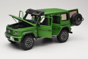 Mercedes G 63 AMG 4x4 Squared Green Hell Magno Almost Real 1:18 820821 Metall - pilt 2/8