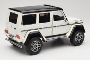 Mercedes G 63 AMG 4x4 Squared Polar White Almost Real 1:18 820203 Metall - pilt 3/8
