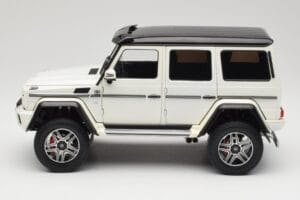 Mercedes G 63 AMG 4x4 Squared Polar White Almost Real 1:18 820203 Metall - pilt 4/8