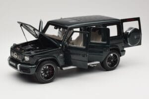 Mercedes G 63 AMG W463 Green Metallic Minichamps 1:18 110037066 Metall - pilt 2/8
