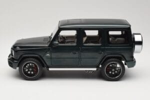Mercedes G 63 AMG W463 Green Metallic Minichamps 1:18 110037066 Metall - pilt 4/8