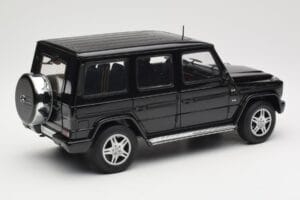 Mercedes G-Class G 500 W463 Smaragd Black Metallic AUTOart 1:18 76101 Metall - pilt 3/8