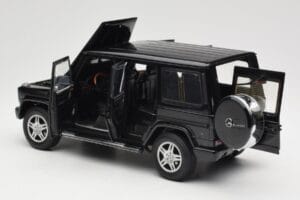 Mercedes G-Class G 500 W463 Smaragd Black Metallic AUTOart 1:18 76101 Metall - pilt 5/8
