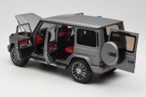Mercedes G-Class G500 W463A Designo Platinum Magno Minichamps 1:18 B66960811 Metall - pilt 5/8