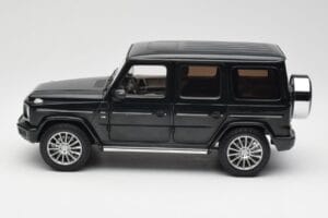 Mercedes G-Class G500 W463A Emerald Green Minichamps 1:18 B66960810 Metall - pilt 4/8