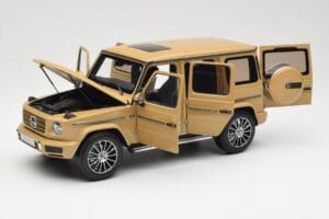 Mercedes G-Class G 500 W463A Solarbeam Yellow Metallic Minichamps 1:18 113037108 Metall - pilt 2/8