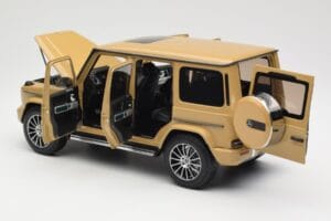 Mercedes G-Class G 500 W463A Solarbeam Yellow Metallic Minichamps 1:18 113037108 Metall - pilt 5/8