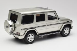 Mercedes G-Class G55 AMG W463 Iridium Hõbedane Otto 1:18 OT1126 Vaik - pilt 2/6