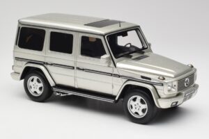 Mercedes G-Class G55 AMG W463 Iridium Hõbedane Otto 1:18 OT1126 Vaik - pilt 4/6