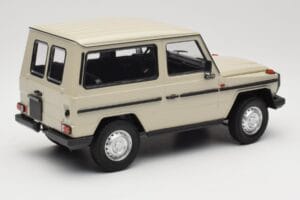 Mercedes G-Class W460 SWB Grey Metallic Minichamps 1:18 155038004 Metall - pilt 2/6