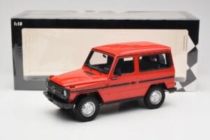 Mercedes G-Class W460 SWB Punane Minichamps 1:18 155038002 Metall - pilt 6/6
