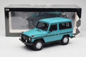 Mercedes G-Class W460 SWB Türkiis Minichamps 1:18 155038001 Metall - pilt 6/6