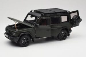 Mercedes G-Class W465 Oliivroheline Norev 1:18 B66960662 Metall - pilt 2/8