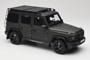 Mercedes G-Class W465 Oliivroheline Norev 1:18 B66960662 Metall - pilt 6/8