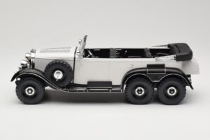 Mercedes G4 W31 Valge MCG 1:18 MCG18208 Metall - pilt 3/6