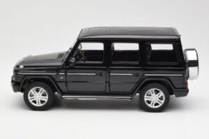Mercedes G500 W463 Must AUTOart 1:18 76216 Metall - pilt 4/8