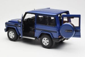 Mercedes G500 W463 SWB Sinine AUTOart 1:18 76114 Metall - pilt 5/8