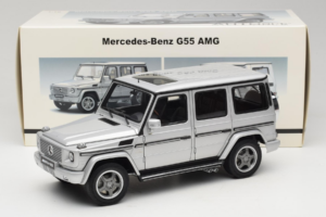 Mercedes G55 AMG W463 Hõbedane AUTOart 1:18 76247 Metall - pilt 8/8