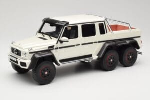 Mercedes AMG G63 6x6 W463 Valge GT Spirit 1:18 GT100 Vaik