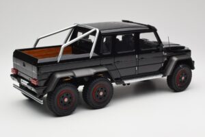 Mercedes AMG G63 W463 6x6 Gloss Must AUTOart 1:18 76306 Komposiit - pilt 3/8