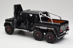 Mercedes AMG G63 W463 6x6 Gloss Must AUTOart 1:18 76306 Komposiit - pilt 5/8