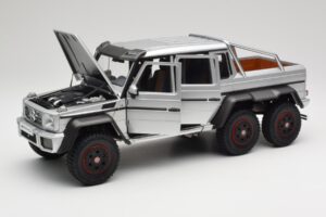 Mercedes AMG G63 W463 6x6 Iridium Hõbedane AUTOart 1:18 76301 Komposiit - pilt 2/8