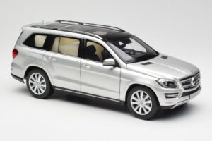 Mercedes GL-Class X166 Iridium Hõbe Metallic Norev 1:18 B66960097 Metall - pilt 6/8