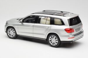 Mercedes GL-Class X166 Iridium Hõbe Metallic Norev 1:18 B66960097 Metall - pilt 7/8