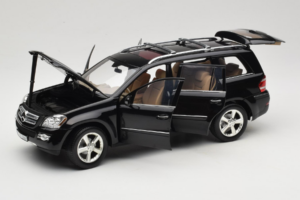 Mercedes GL X164 Tanzanite Blue Minichamps 1:18 B66962335 Metall - pilt 2/8