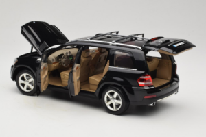 Mercedes GL X164 Tanzanite Blue Minichamps 1:18 B66962335 Metall - pilt 5/8