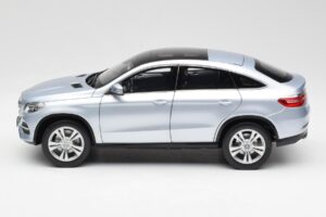 Mercedes GLE Coupe C292 Diamond Hõbedane Norev 1:18 B66960358 Metall - pilt 4/8