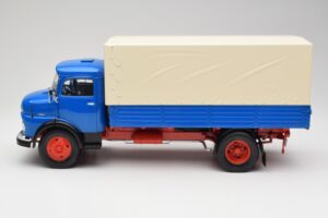 Mercedes L911 Sinine Schuco 1:18 450044800 Metall - pilt 4/8