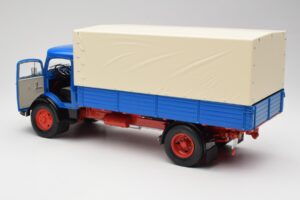 Mercedes L911 Sinine Schuco 1:18 450044800 Metall - pilt 5/8