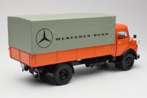 Mercedes L911 Oranž Schuco 1:18 450044700 Metall - pilt 3/8
