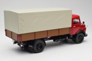 Mercedes L 911 Punane Schuco 1:18 450016400 Metall - pilt 3/8