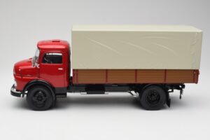Mercedes L 911 Punane Schuco 1:18 450016400 Metall - pilt 4/8