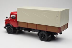 Mercedes L 911 Punane Schuco 1:18 450016400 Metall - pilt 7/8