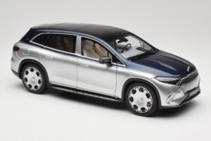 Mercedes Maybach EQS 680 V297 Sinine NZG 1:18 1060/23 Metall - pilt 6/8