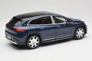 Mercedes Maybach EQS 680 V297 Tumedsinine NZG 1:18 B66960593 Metall - pilt 3/8