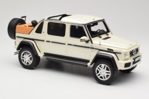 Mercedes Maybach G650 Landaulet W463 Valge Schuco 1:18 450017800 Metall - pilt 4/6
