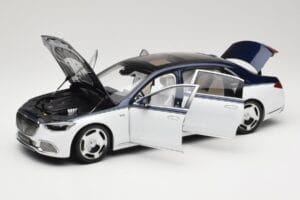 Mercedes Maybach S-Class Z223 Nautical Blue Diamond White Almost Real 1:18 820126 Metall - pilt 2/8