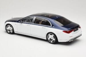 Mercedes Maybach S-Class Z223 Nautical Blue Diamond White Almost Real 1:18 820126 Metall - pilt 7/8