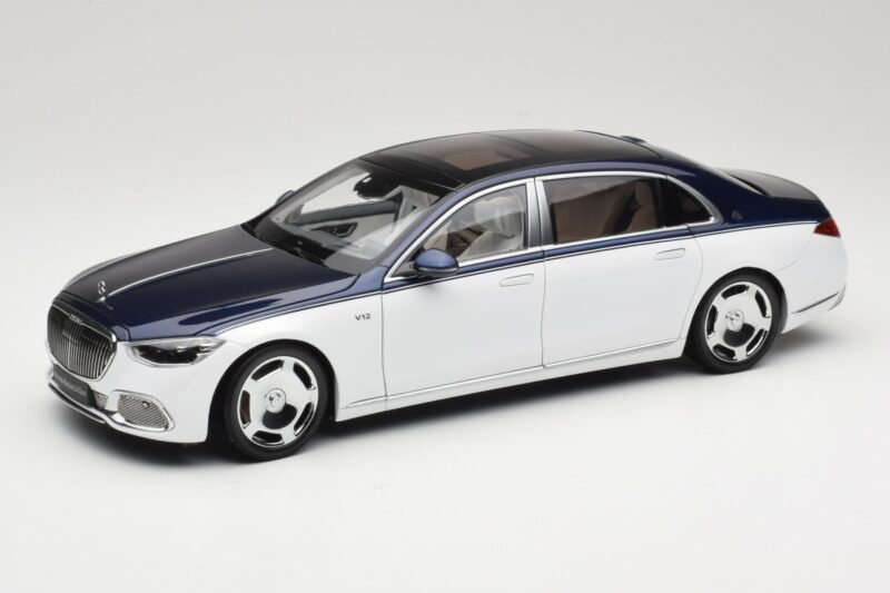 Mercedes Maybach S-Class Z223 Nautical Blue Diamond White Almost Real 1:18 820126 Metall