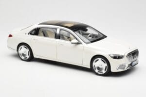 Mercedes Maybach S680 4Matic X223 Diamond Valge Norev 1:18 183918 Metall - pilt 6/8