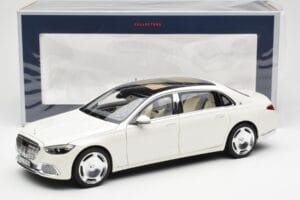 Mercedes Maybach S680 4Matic X223 Diamond Valge Norev 1:18 183918 Metall - pilt 8/8